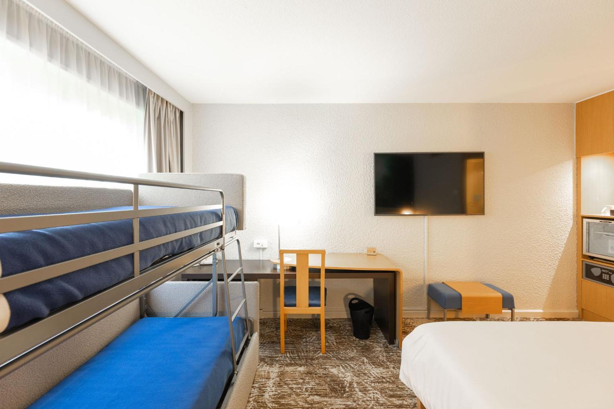 Novotel Nord Autoroute Du Soleil Mâcon